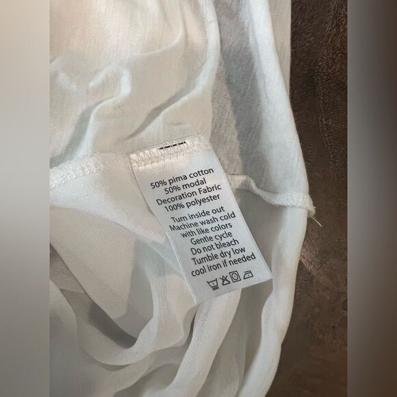 cardigan women’s white tee size Small - Picture 7 of 7